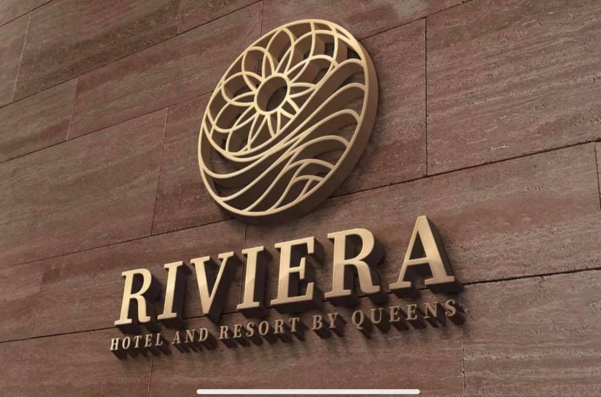 Riviera By Queens Hotel And Resort Gura Vaii Ngoại thất bức ảnh